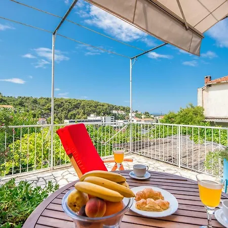 Cozy New Flat For 2 Or 3 *