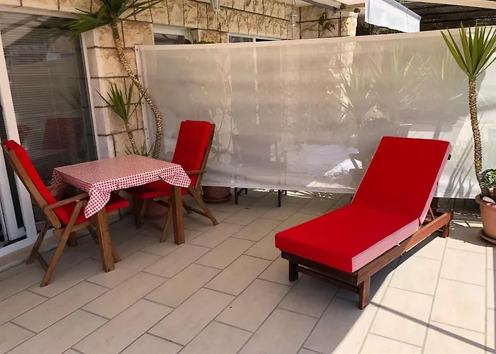 Cozy New Flat For 2 Or 3 Appartamento Hvar Town