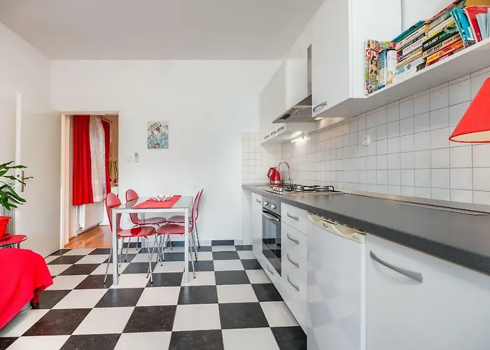 Cozy New Flat For 2 Or 3 *