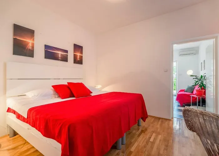 Lägenhet Cozy New Flat For 2 Or 3