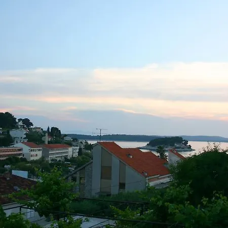 Cozy New Flat For 2 Or 3